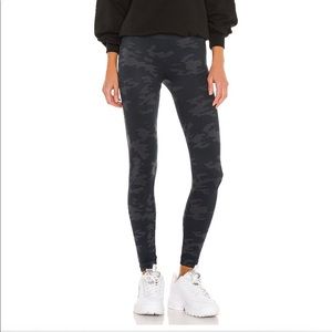 SPANX  Look At Me Now Leggings in Black Camo